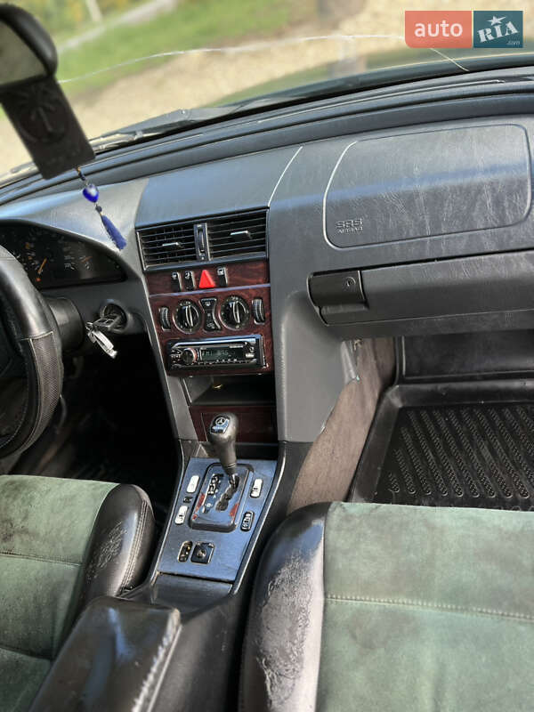 Седан Mercedes-Benz C-Class 1998 в Черновцах