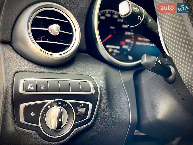 Седан Mercedes-Benz C-Class 2019 в Киеве фото 27 Седан Mercedes-Benz C-Class 2019 в Киеве