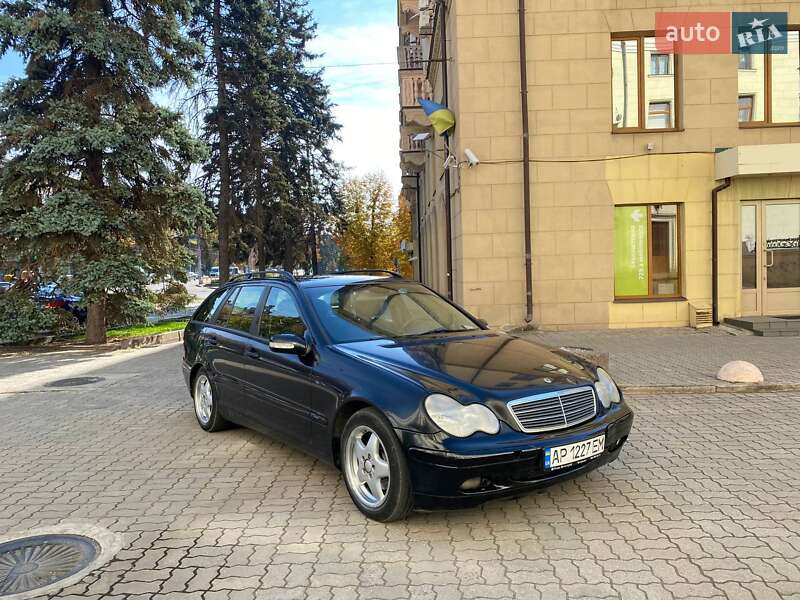Універсал Mercedes-Benz C-Class 2003 в Запоріжжі