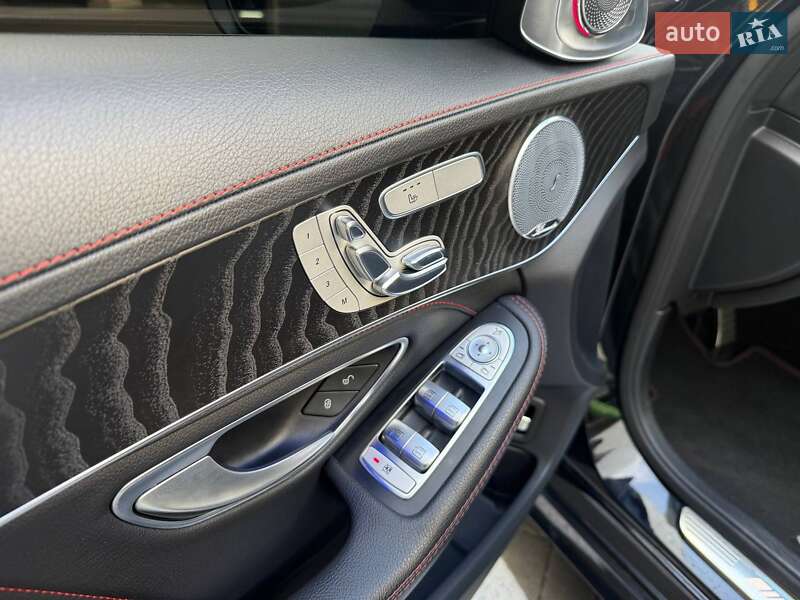 Седан Mercedes-Benz C-Class 2017 в Киеве