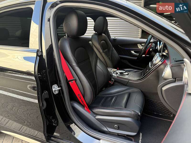 Седан Mercedes-Benz C-Class 2017 в Киеве