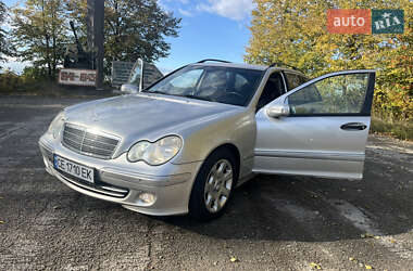 Универсал Mercedes-Benz C-Class 2004 в Кельменцах