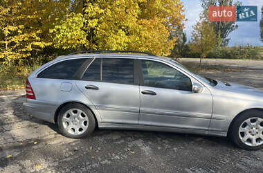 Універсал Mercedes-Benz C-Class 2004 в 