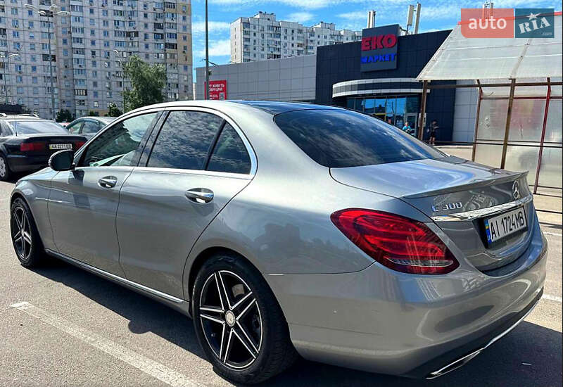 Седан Mercedes-Benz C-Class 2015 в Києві