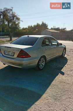 Седан Mercedes-Benz C-Class 2003 в 