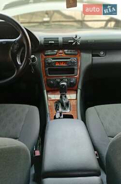 Седан Mercedes-Benz C-Class 2003 в 