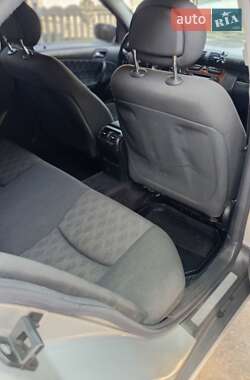 Седан Mercedes-Benz C-Class 2003 в 