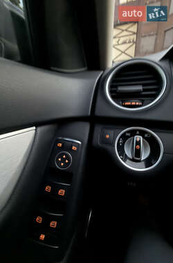 Седан Mercedes-Benz C-Class 2011 в 