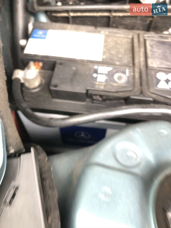 Седан Mercedes-Benz C-Class 2003 в Маневичах