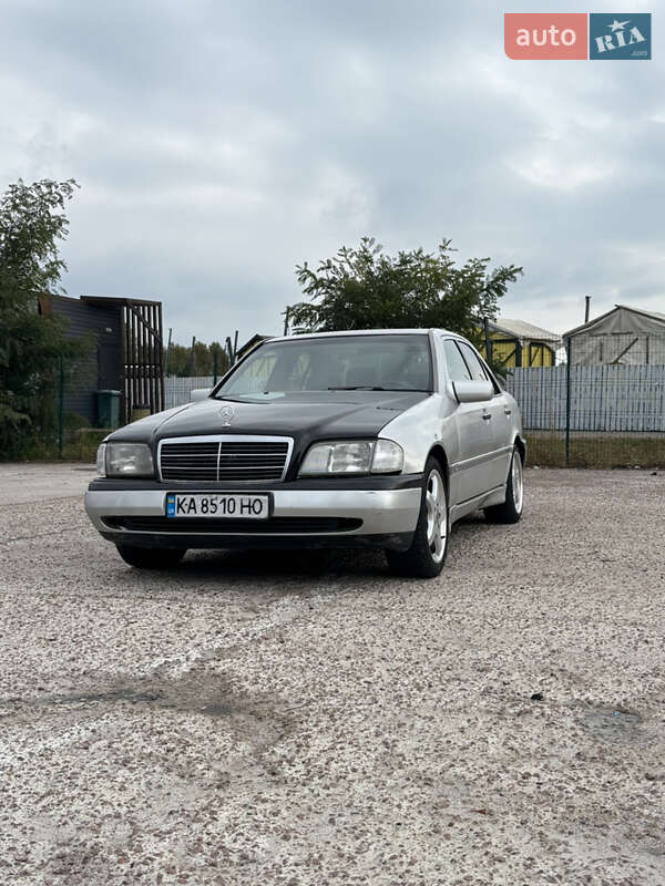 Mercedes-Benz C-Class 1995