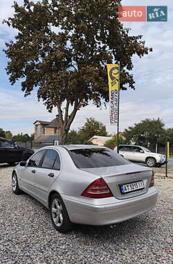 Седан Mercedes-Benz C-Class 2003 в 