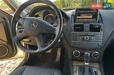 Седан Mercedes-Benz C-Class 2009 в 