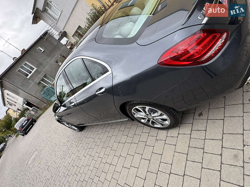 Седан Mercedes-Benz C-Class 2016 в Львове