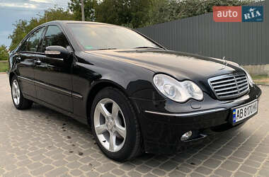 Седан Mercedes-Benz C-Class 2003 в Нестерварке