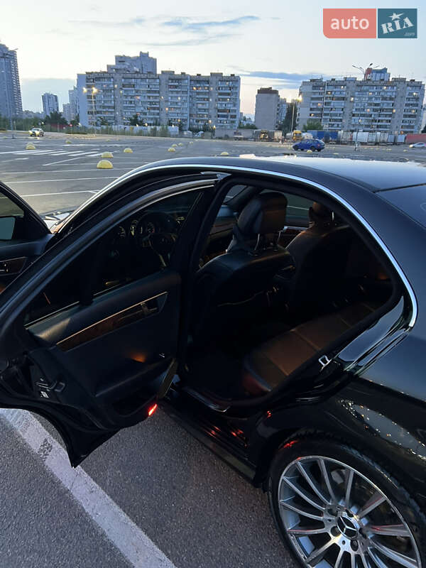 Седан Mercedes-Benz C-Class 2011 в Києві фото 10 Седан Mercedes-Benz C-Class 2011 в Києві