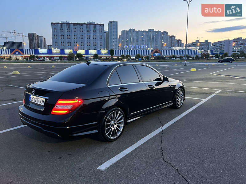 Седан Mercedes-Benz C-Class 2011 в Києві фото 7 Седан Mercedes-Benz C-Class 2011 в Києві
