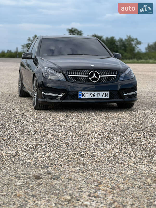 Седан Mercedes-Benz C-Class 2011 в Києві фото 19 Седан Mercedes-Benz C-Class 2011 в Києві