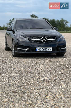 Седан Mercedes-Benz C-Class 2011 в 