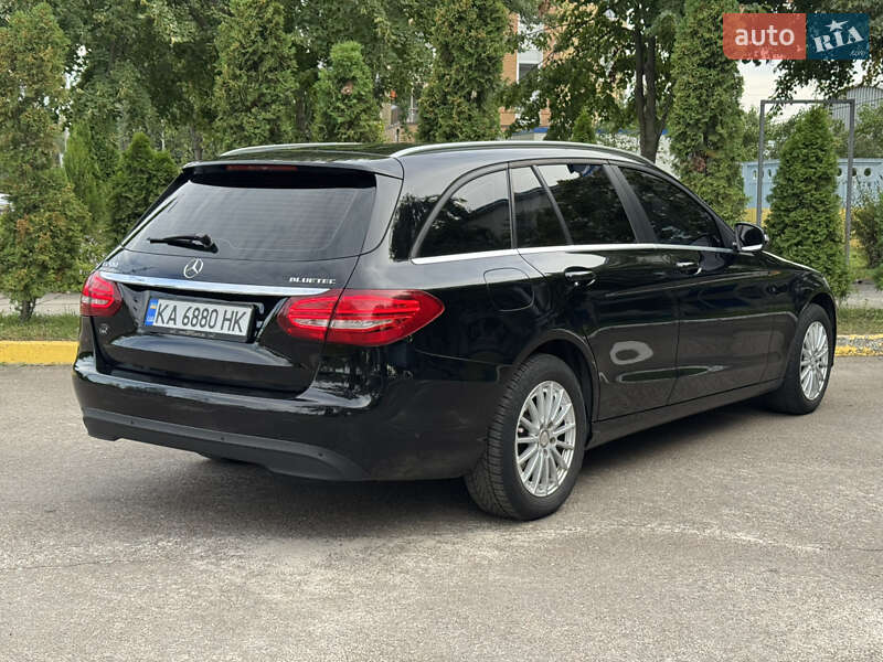 Универсал Mercedes-Benz C-Class 2015 в Киеве