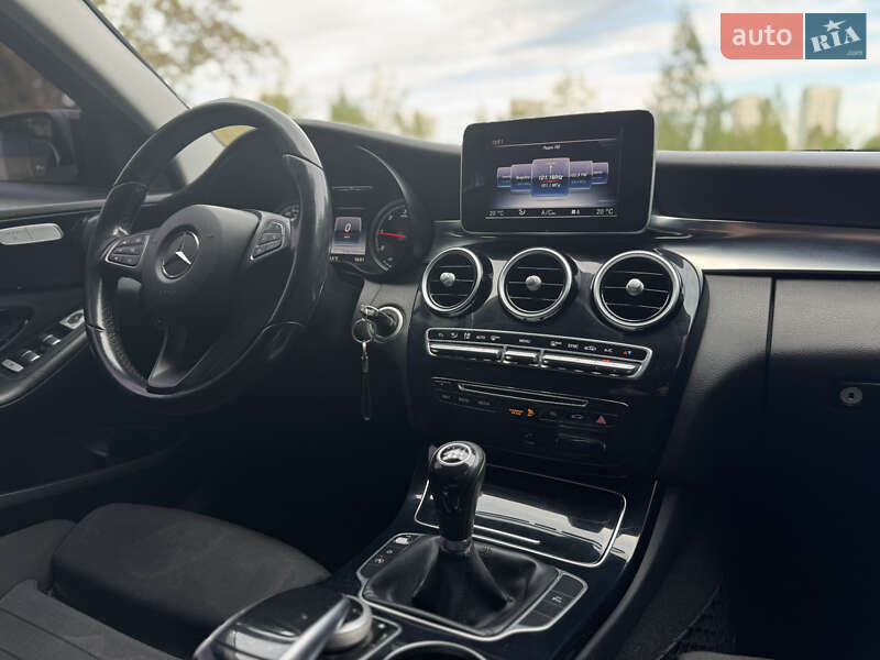 Универсал Mercedes-Benz C-Class 2015 в Киеве