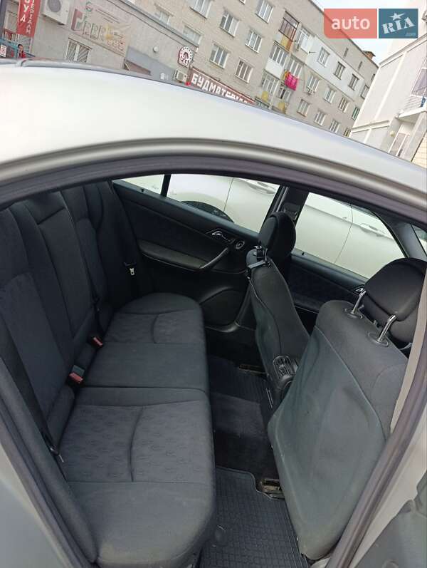 Седан Mercedes-Benz C-Class 2001 в Житомире