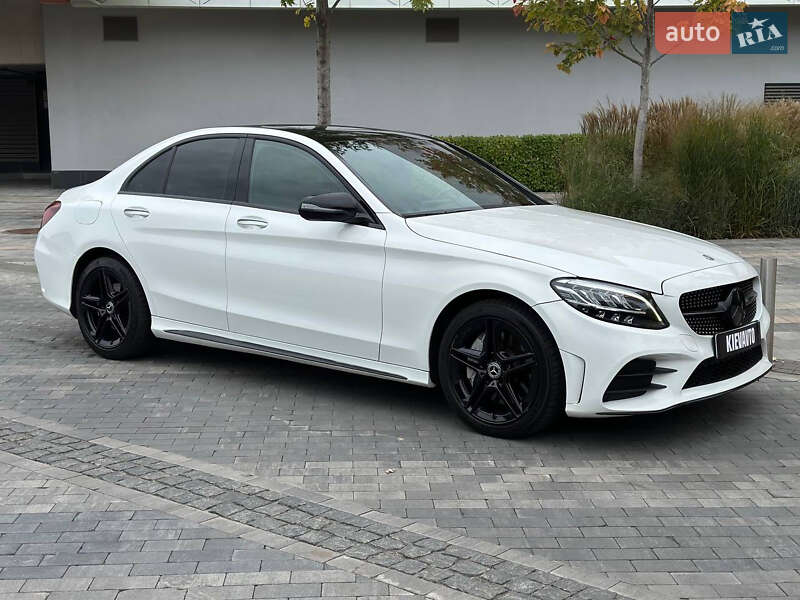 Седан Mercedes-Benz C-Class 2019 в Киеве