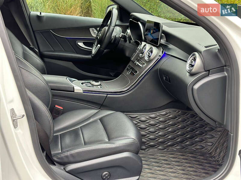 Седан Mercedes-Benz C-Class 2019 в Киеве