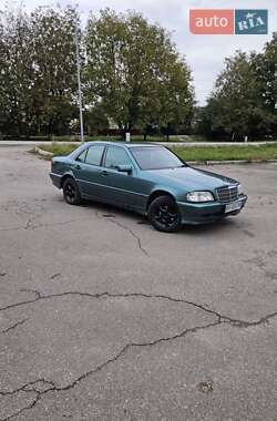 Седан Mercedes-Benz C-Class 1998 в  фото 4 Седан Mercedes-Benz C-Class 1998 в