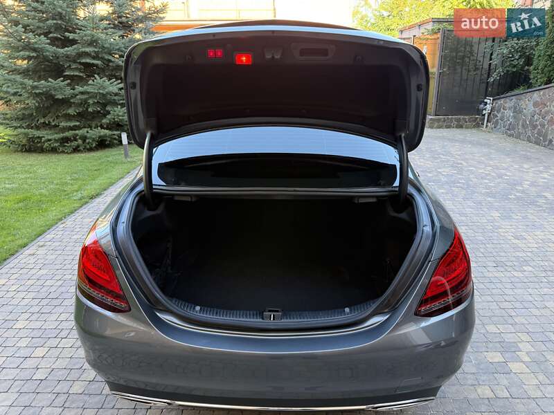 Седан Mercedes-Benz C-Class 2018 в Києві фото 48 Седан Mercedes-Benz C-Class 2018 в Києві