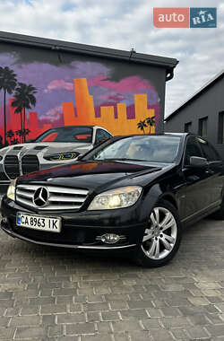 Седан Mercedes-Benz C-Class 2010 в Звенигородці