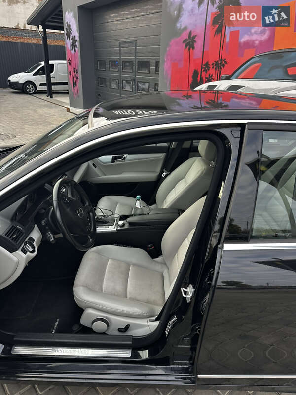 Седан Mercedes-Benz C-Class 2010 в Звенигородке фото 11 Седан Mercedes-Benz C-Class 2010 в Звенигородке