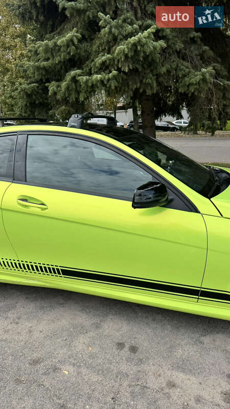 Седан Mercedes-Benz C-Class 2013 в Днепре