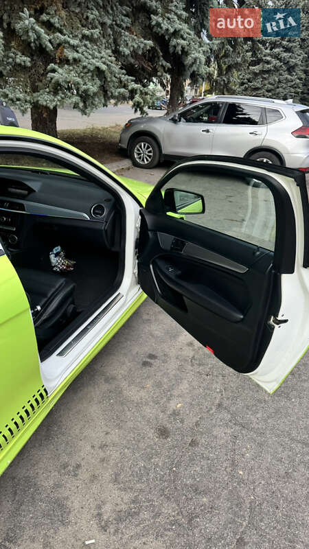 Седан Mercedes-Benz C-Class 2013 в Днепре