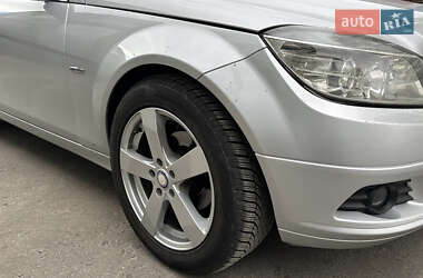 Універсал Mercedes-Benz C-Class 2009 в 