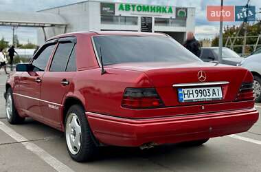 Седан Mercedes-Benz C-Class 1995 в Дачном
