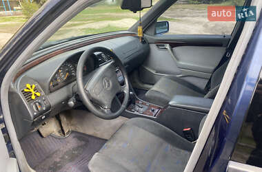 Седан Mercedes-Benz C-Class 1996 в  фото 11 Седан Mercedes-Benz C-Class 1996 в