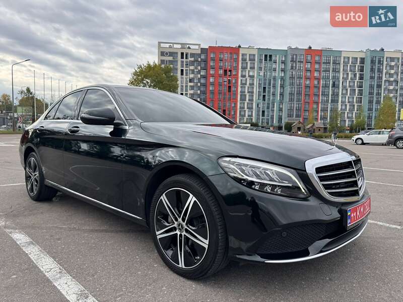 Седан Mercedes-Benz C-Class 2019 в Києві фото 6 Седан Mercedes-Benz C-Class 2019 в Києві