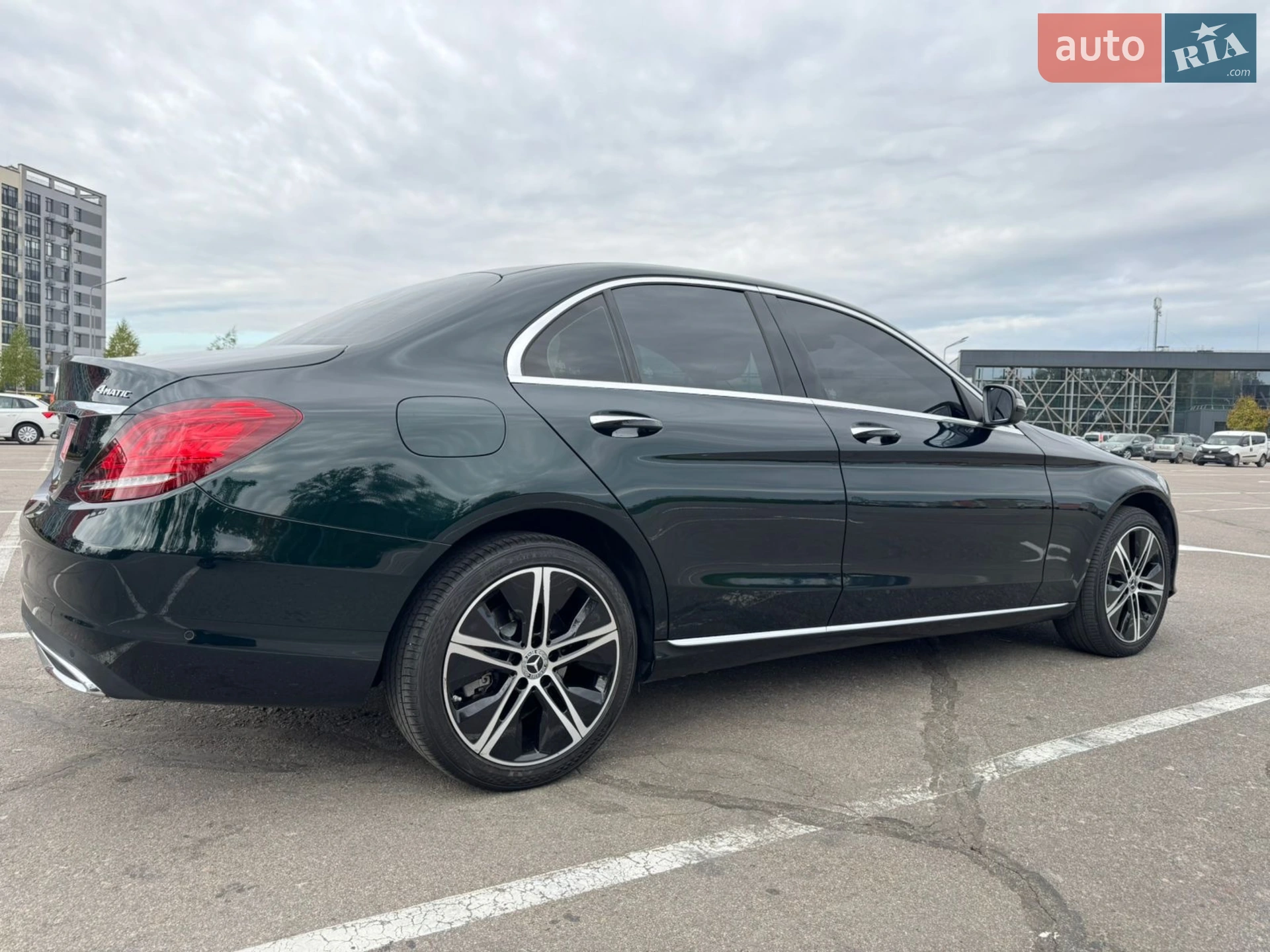 Mercedes-Benz C-Class 2019 VIN WDDWF1FB1KR437663 фото оголошення 9 з 46