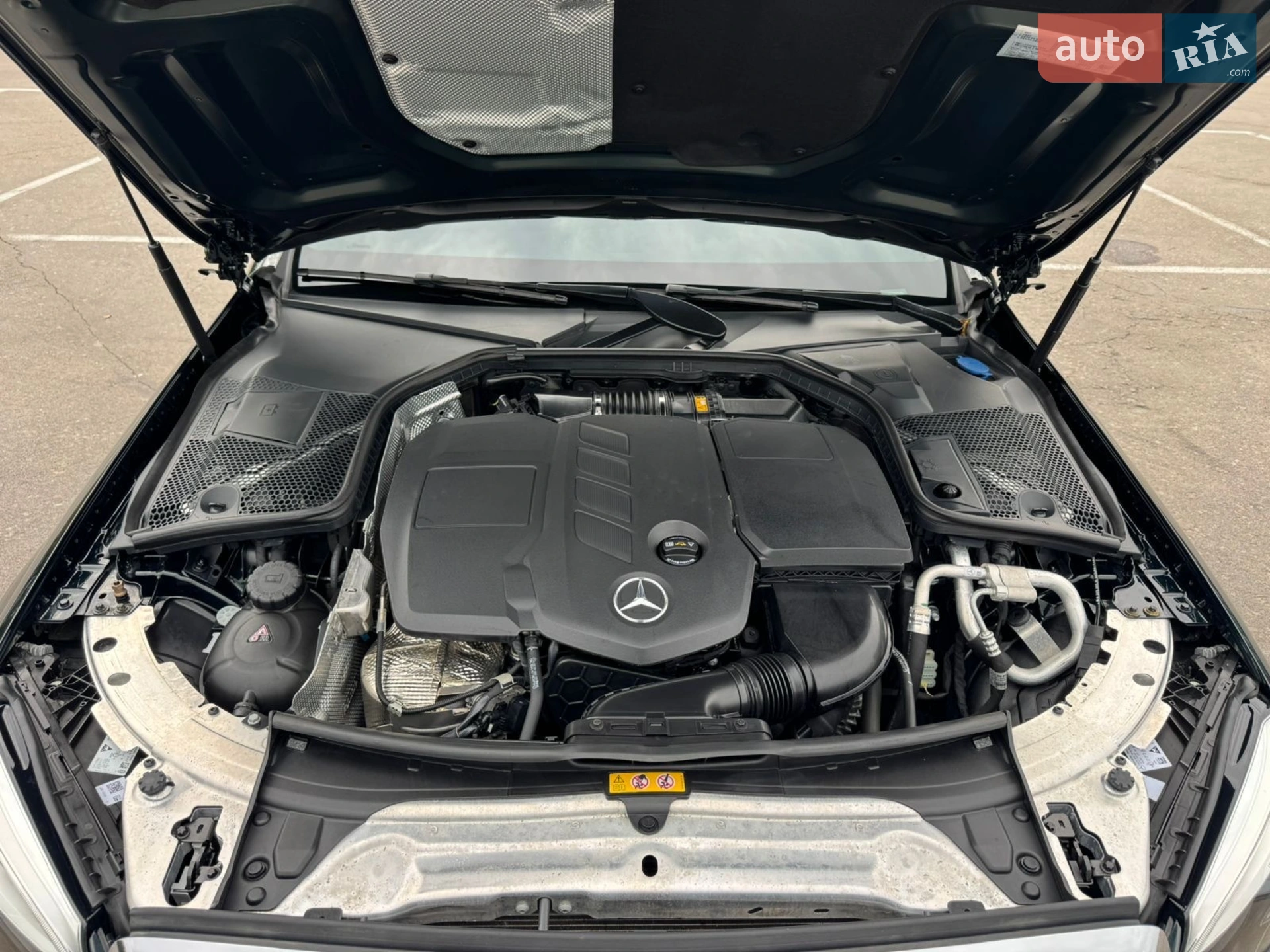 Mercedes-Benz C-Class 2019 VIN WDDWF1FB1KR437663 фото оголошення 19 з 46
