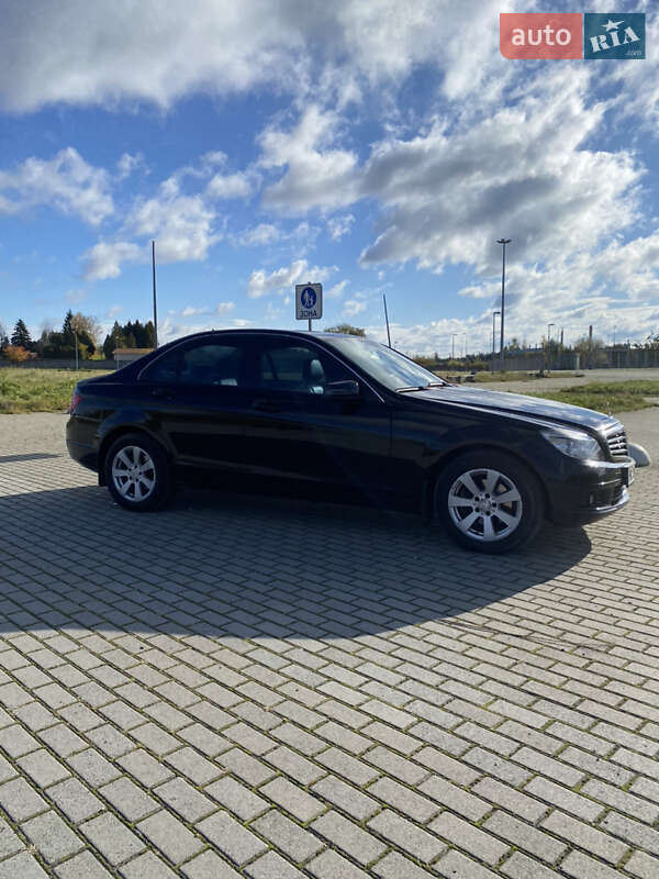 Седан Mercedes-Benz C-Class 2008 в Львове фото 10 Седан Mercedes-Benz C-Class 2008 в Львове