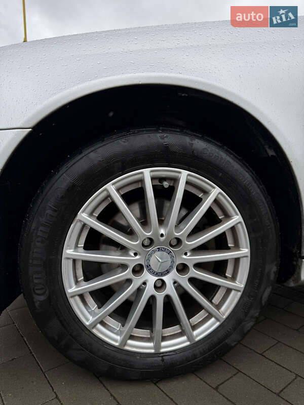 Седан Mercedes-Benz C-Class 2007 в Виннице