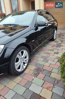 Седан Mercedes-Benz C-Class 2010 в 