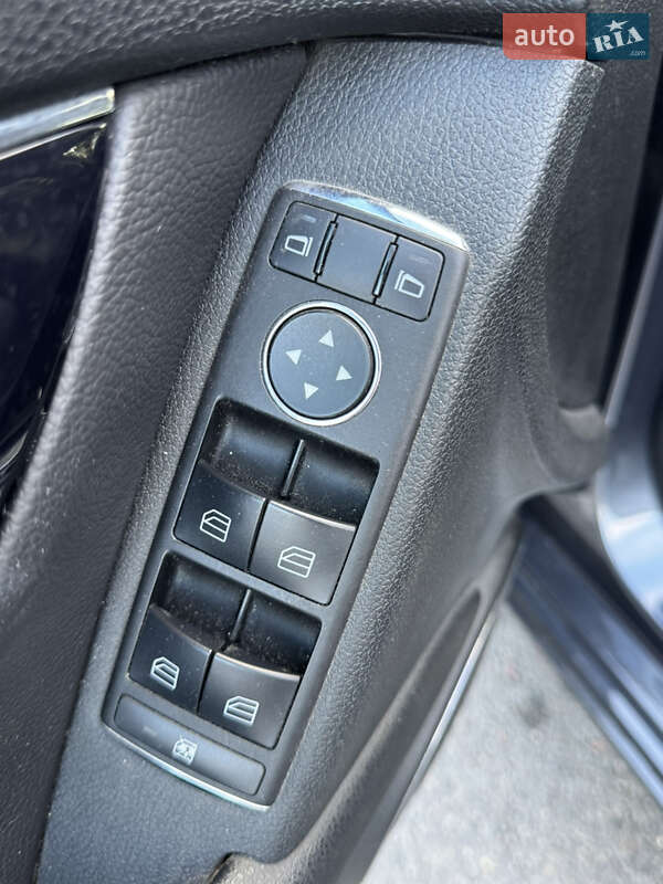 Універсал Mercedes-Benz C-Class 2008 в Львові фото 22 Універсал Mercedes-Benz C-Class 2008 в Львові