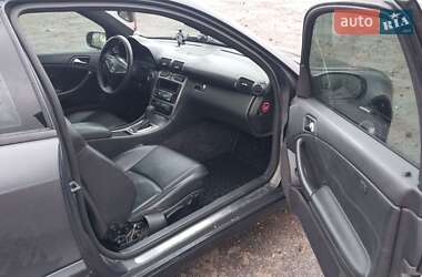 Купе Mercedes-Benz C-Class 2001 в 