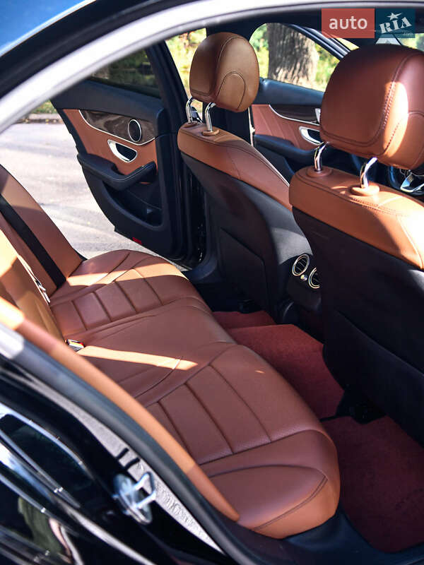 Седан Mercedes-Benz C-Class 2019 в Кривому Розі фото 53 Седан Mercedes-Benz C-Class 2019 в Кривому Розі
