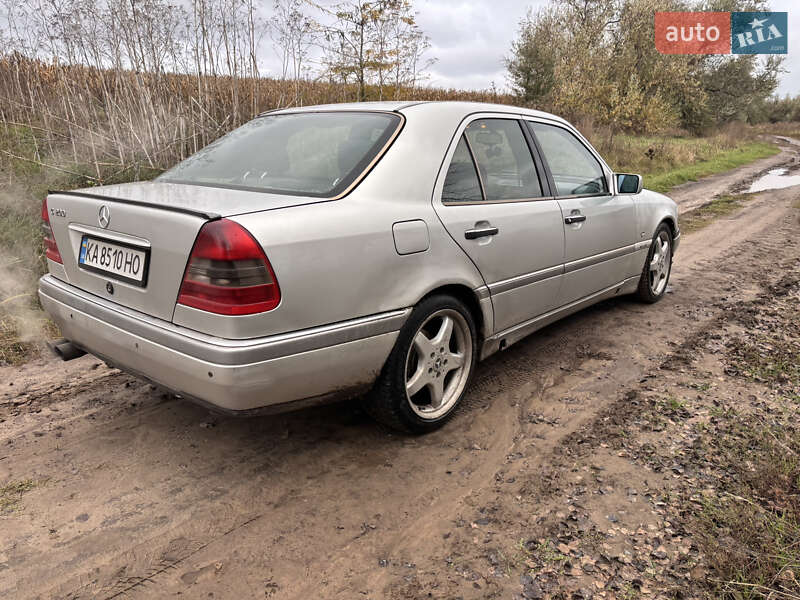 Седан Mercedes-Benz C-Class 1995 в Олександрії