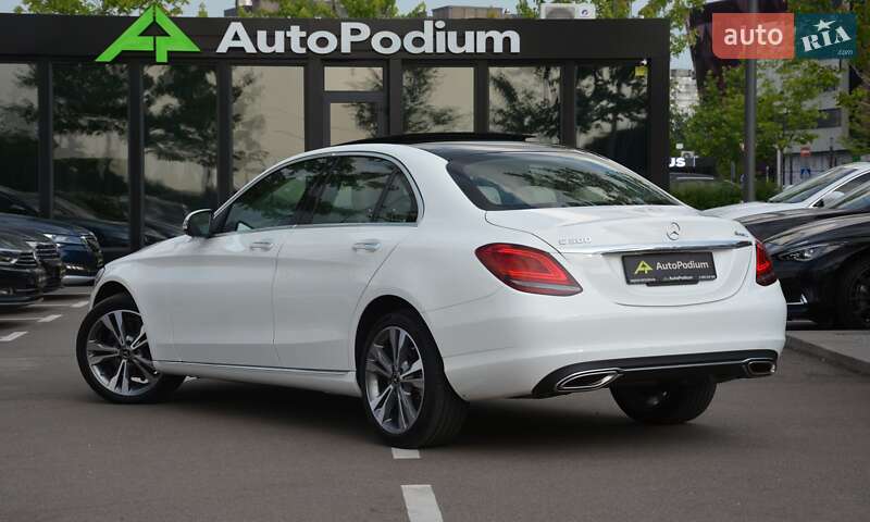 Седан Mercedes-Benz C-Class 2019 в Киеве