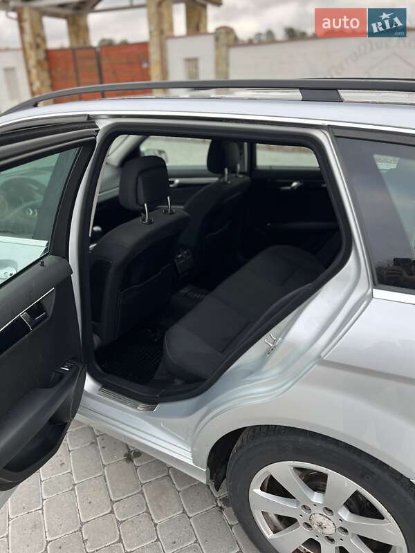 Универсал Mercedes-Benz C-Class 2011 в Виннице