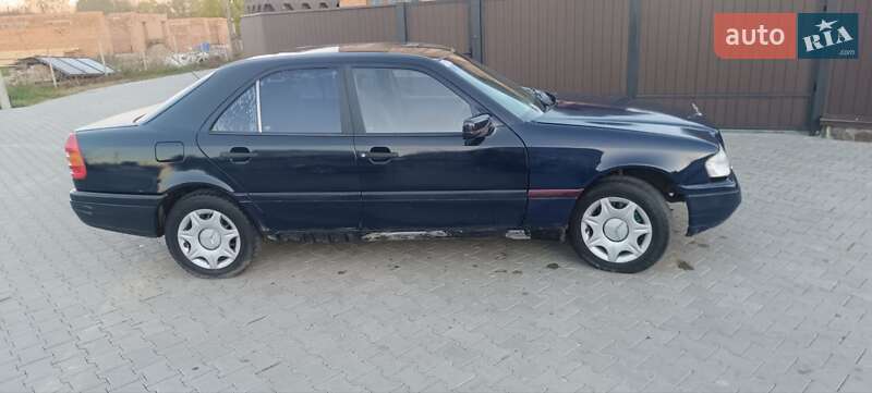 Седан Mercedes-Benz C-Class 1994 в Черновцах фото 6 Седан Mercedes-Benz C-Class 1994 в Черновцах