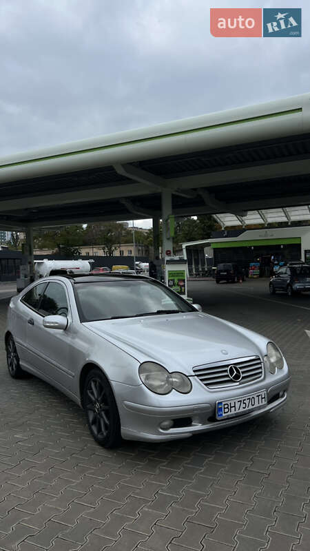 Купе Mercedes-Benz C-Class 2004 в Одессе фото 6 Купе Mercedes-Benz C-Class 2004 в Одессе